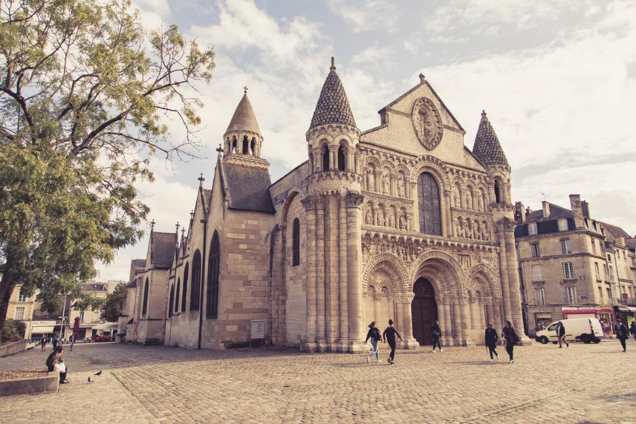 La Maison De La Liberte Studio Jules Verne Poitiers Eksteriør billede